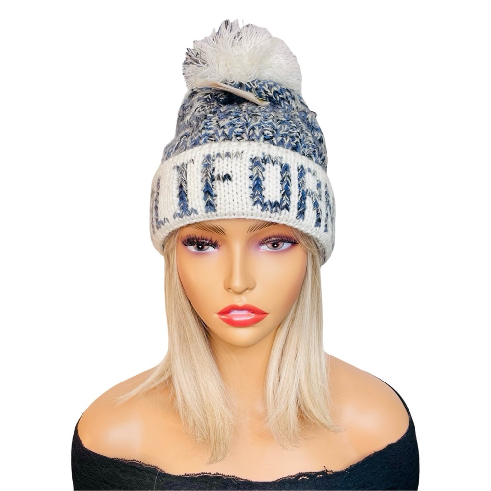 Cozy California Blue & White Knit Pom Beanie - Robin Ruth